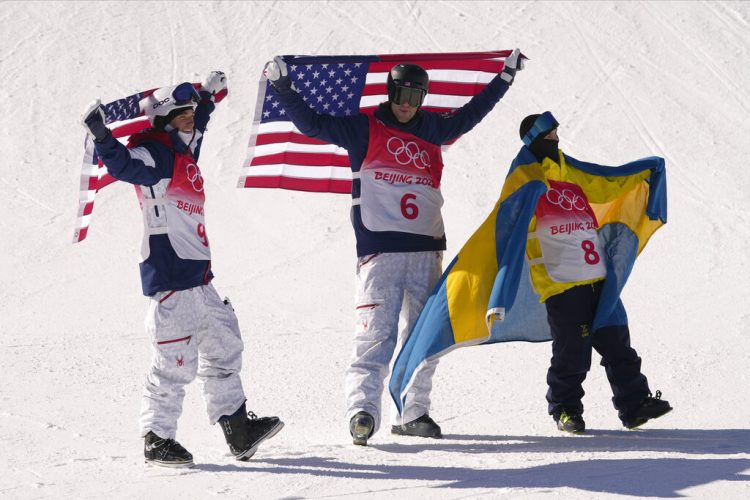 Epic tricks lift US freestyle skiers to 1-2 Olympic finish
